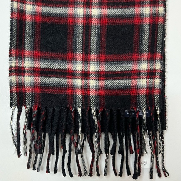 Chaps NEW Womens Plaid Flannel Fleece Fringe Scarf - Picture 3 of 6